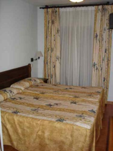 Hostal Cruz Verde Navalcarnero Room photo